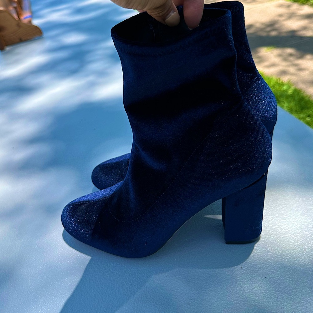 Beautiful Blue Velvet Madden Girl Booties